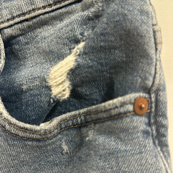 ⭐️SOLD⭐️ Madewell Distressed Perfect Vintage Jean - Picture 9 of 14